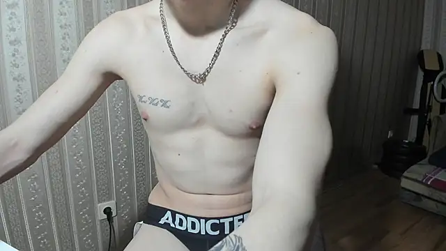 IncredibleGuyy online show from February 18, 10:36 pm