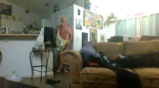 Yankeedave420 online show from December 16, 1:53 am