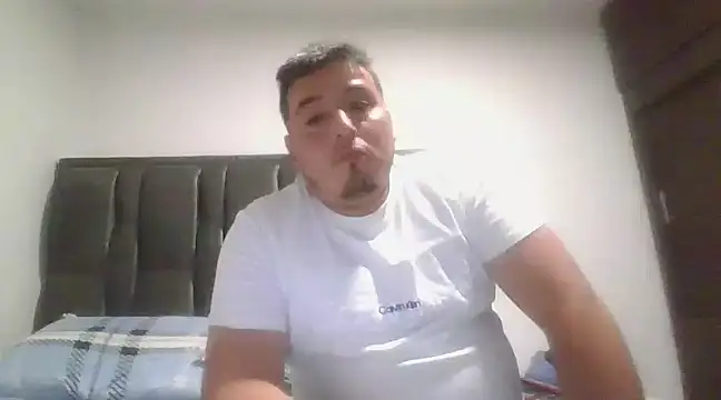 antonycruz online show from December 19, 3:29 am