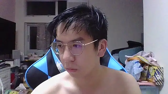 Snapshot of charlie_xdd chatting on October 31, 10:51 am charlie xdd online show from October 31, 10:51 am