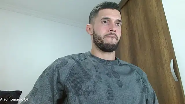 Noah jhonsonn online show from February 19, 2:08 am