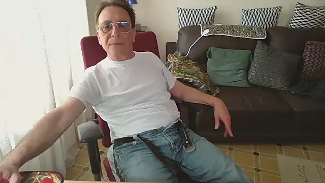 HETEREOMAN online show from April 11, 3:37 pm