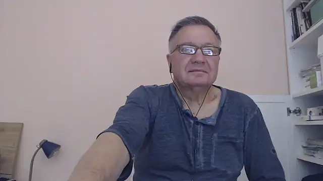 YOU6me online show from September 22, 5:01 pm