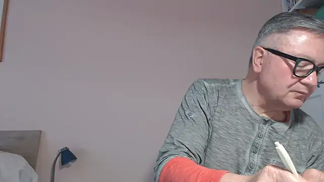 YOU6me online show from June 4, 3:18 pm
