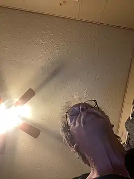 jck1m0t online show from October 1, 1:09 am