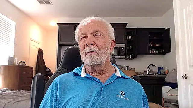 rockpoint69 online show from April 29, 7:42 pm