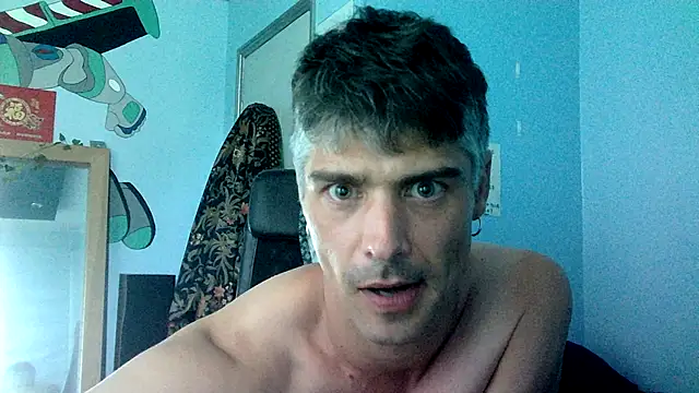 houseofbrats online show from June 29, 12:05 pm
