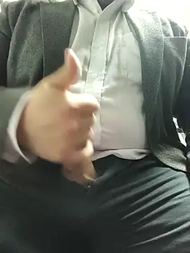 Cock17centimetros online show from April 17, 11:40 pm