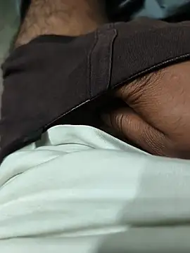 24HOTBOY25 online show from May 28, 7:45 pm