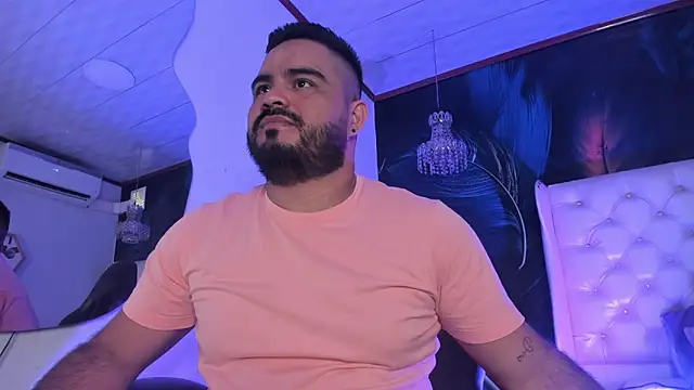 MichaelBear  online show from December 17, 12:11 pm