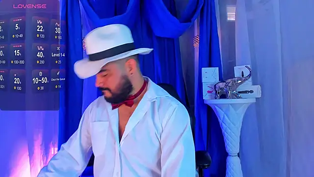 MichaelBear  online show from October 11, 2:32 pm