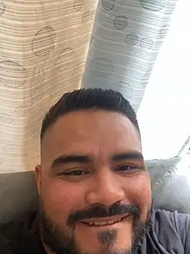 MichaelBear  online show from December 15, 2:27 pm