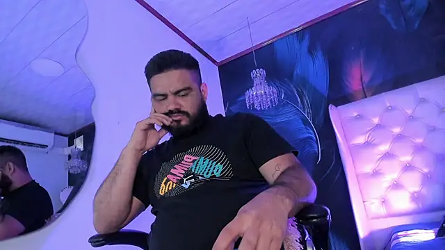 MichaelBear  online show from January 21, 12:35 pm