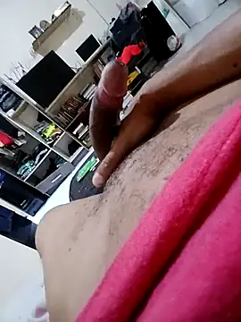 JamesQuaresma online show from February 26, 12:05 am