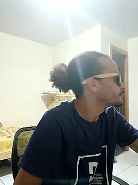 JamesQuaresma online show from February 10, 4:19 am