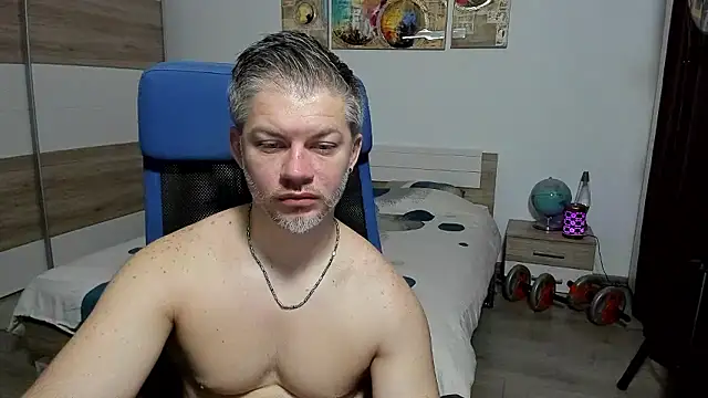 RobbyShawz online show from March 8, 5:44 am