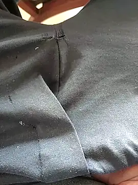 Snapshot of encantajpdo chatting on October 6, 6:23 pm encantajpdo online show from October 6, 6:23 pm