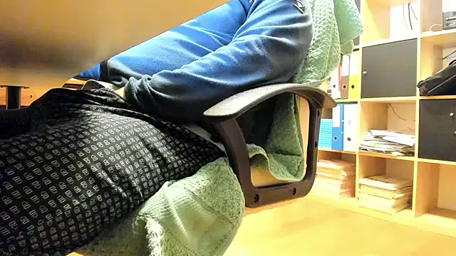 leccaleccafiga online show from January 13, 9:19 pm