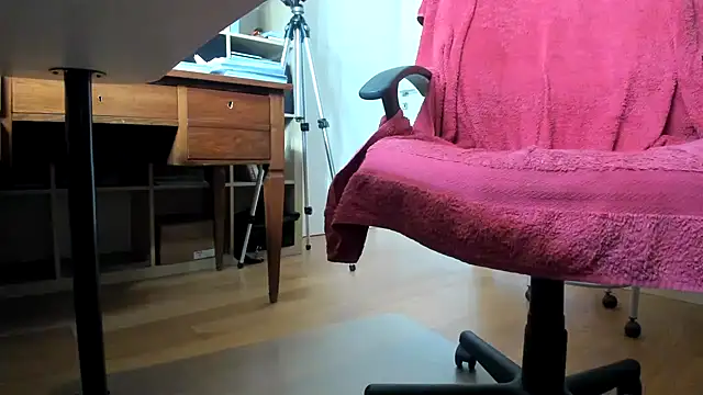 leccaleccafiga online show from March 5, 8:43 am