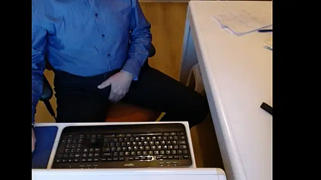 dutchpornking online show from January 6, 5:28 pm