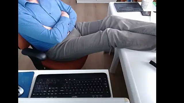 dutchpornking online show from December 18, 9:16 am