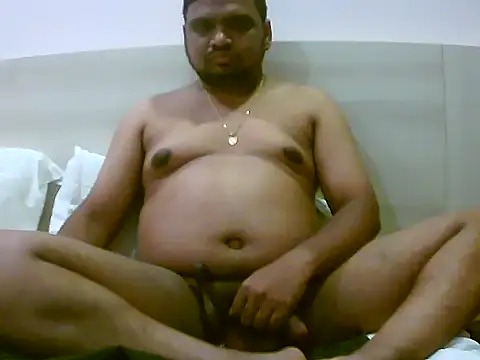 padikvinny online show from May 17, 1:51 pm