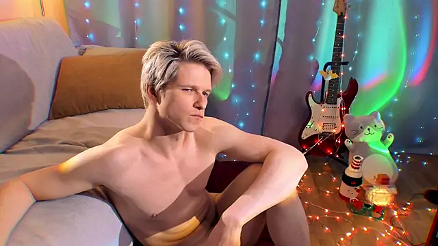 Breston Sweet online show from December 15, 8:17 pm