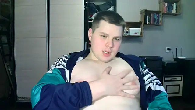 Snapshot of Volshebnik130_ chatting on March 18, 3:44 pm Volshebnik130  online show from March 18, 3:44 pm