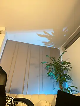 Frank Farrell online show from April 8, 10:40 pm