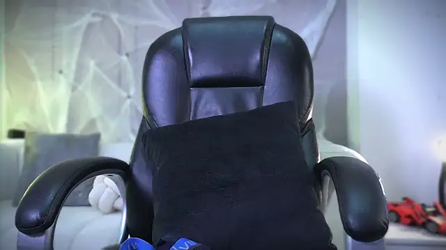 Frank Farrell online show from November 3, 9:27 pm