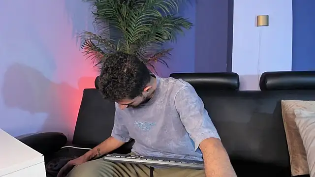 sam bisex online show from April 1, 4:25 am