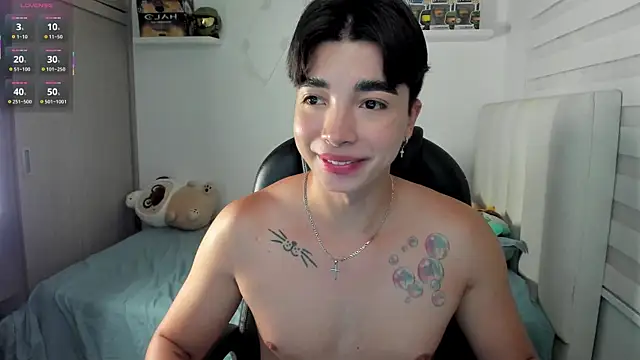 santy7v7 online show from January 12, 1:37 pm