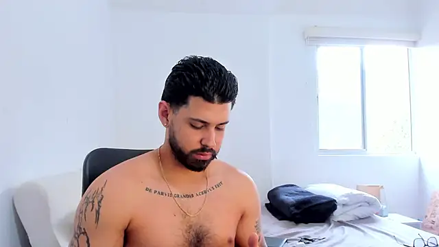 Justyn Torres online show from October 23, 1:03 pm