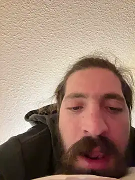 Snapshot of agitnizci13 chatting on December 2, 10:32 pm agitnizci13 online show from December 2, 10:32 pm