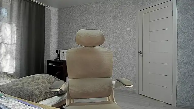 Bananas dick online show from March 21, 9:47 am