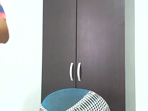 Rene hotman online show from December 17, 8:21 pm