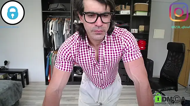 samricci21 online show from April 10, 10:44 am