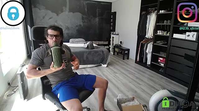 samricci21 online show from March 26, 1:59 pm