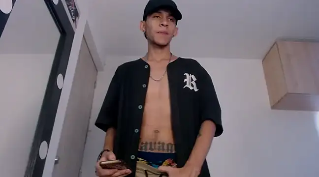 Samuel Suarez online show from December 5, 5:07 pm