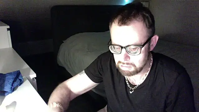 FABIOGLASSES online show from February 13, 2:23 am