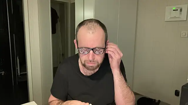 FABIOGLASSES online show from November 17, 10:24 pm