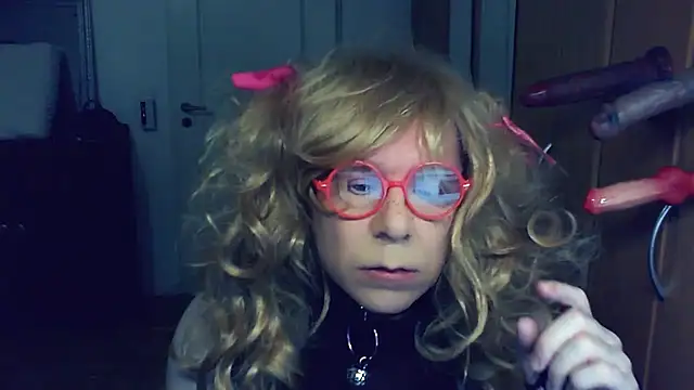 SissyTV Lena online show from June 30, 8:26 am