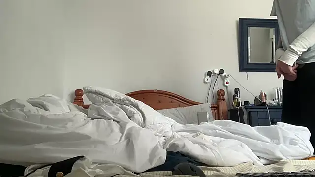 ThatGuyNextDoor1992 online show from March 19, 10:40 am