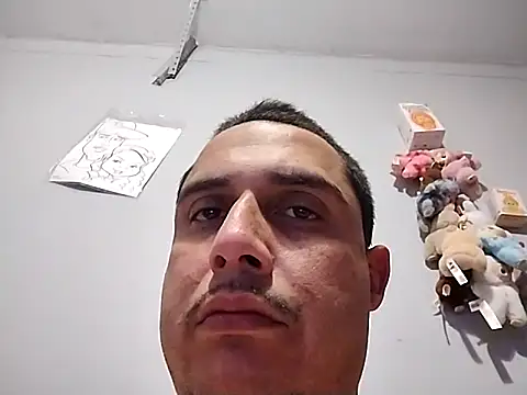 thickcocklatino online show from October 25, 12:34 am