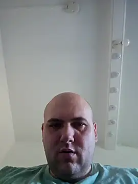 mario890605 online show from November 25, 10:28 am