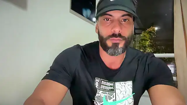 romeolovedark online show from May 25, 1:56 am
