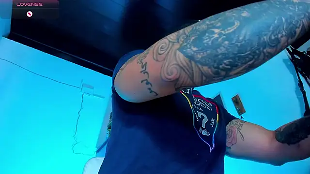 CamiloGray  online show from December 6, 2:17 pm