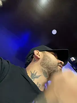 CamiloGray  online show from January 28, 1:49 pm