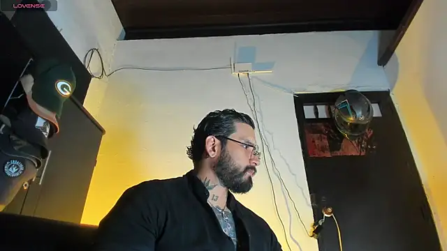 CamiloGray  online show from December 22, 2:58 pm