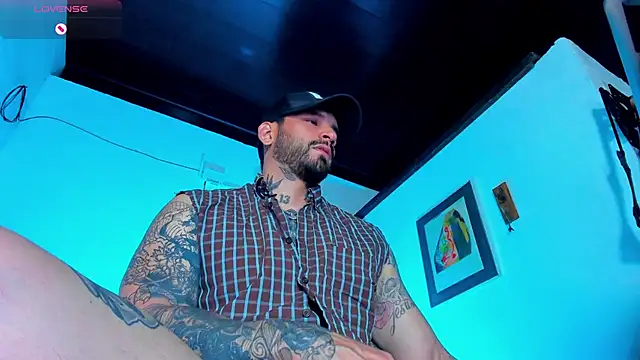 CamiloGray  online show from December 20, 1:33 pm